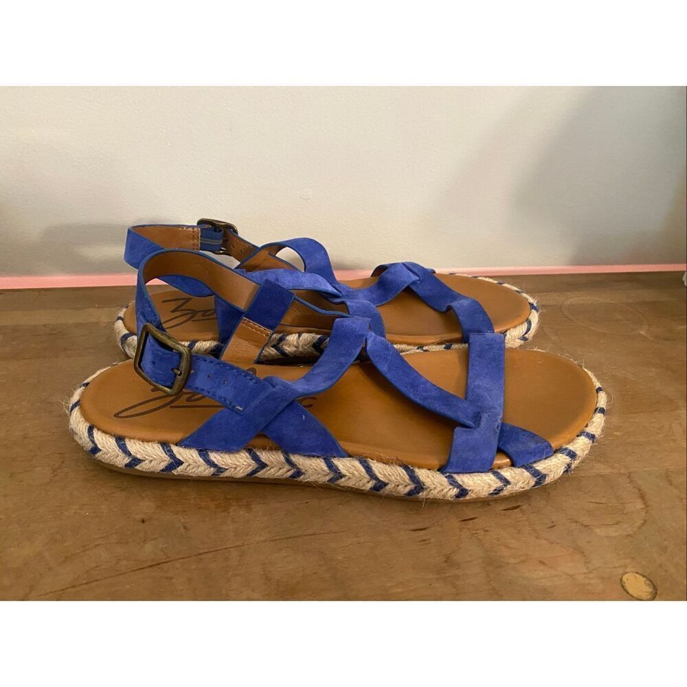Zodiac Coast size 8 sandals women’s shoes blue leather